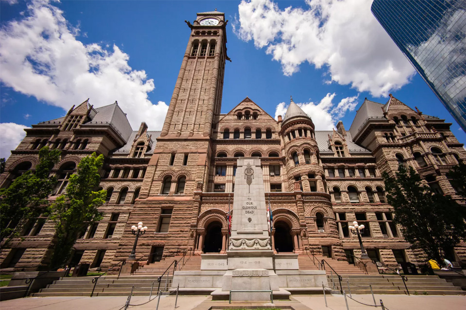 Courthouses in Ontario: The Comprehensive Directory